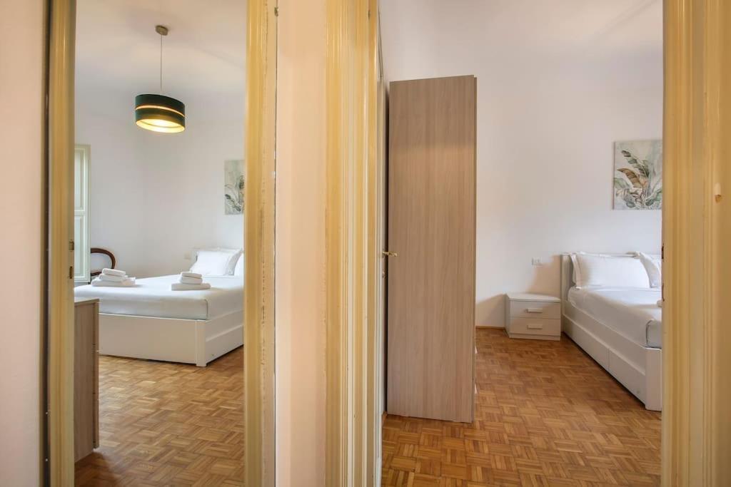 Palazzo Borghese 2 Bedroom Florence Exterior photo